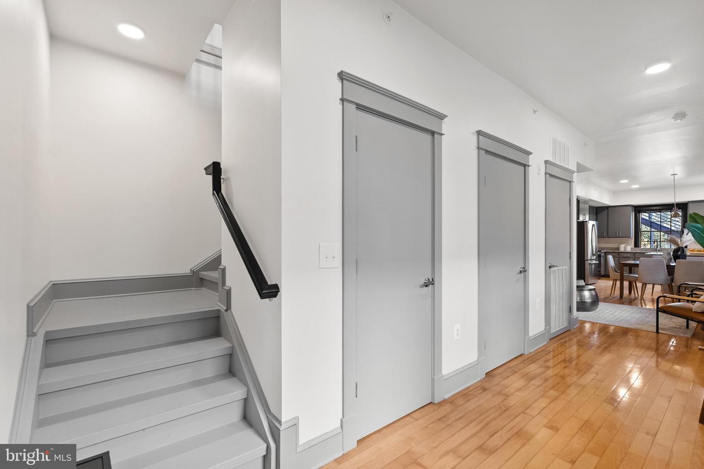 9071 POWER HOUSE RD #102, LORTON, Virginia 22079, 2 Bedrooms Bedrooms, 7 Rooms Rooms,2 BathroomsBathrooms,Residential,For sale,9071 POWER HOUSE RD #102,VAFX2275324 MLS # VAFX2275324