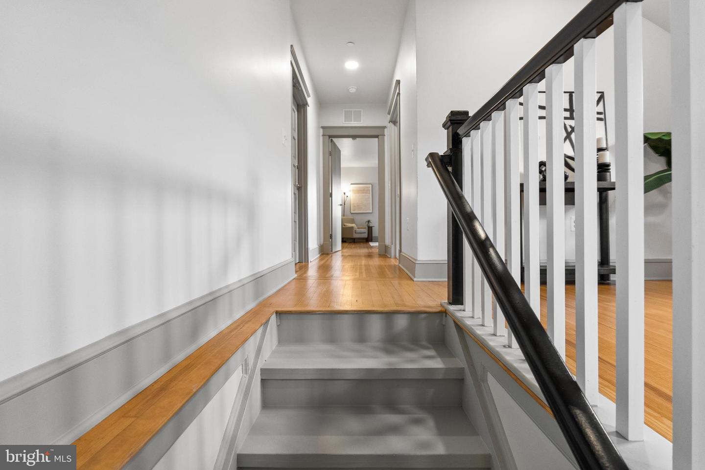 9071 POWER HOUSE RD #102, LORTON, Virginia 22079, 2 Bedrooms Bedrooms, 7 Rooms Rooms,2 BathroomsBathrooms,Residential,For sale,9071 POWER HOUSE RD #102,VAFX2275324 MLS # VAFX2275324