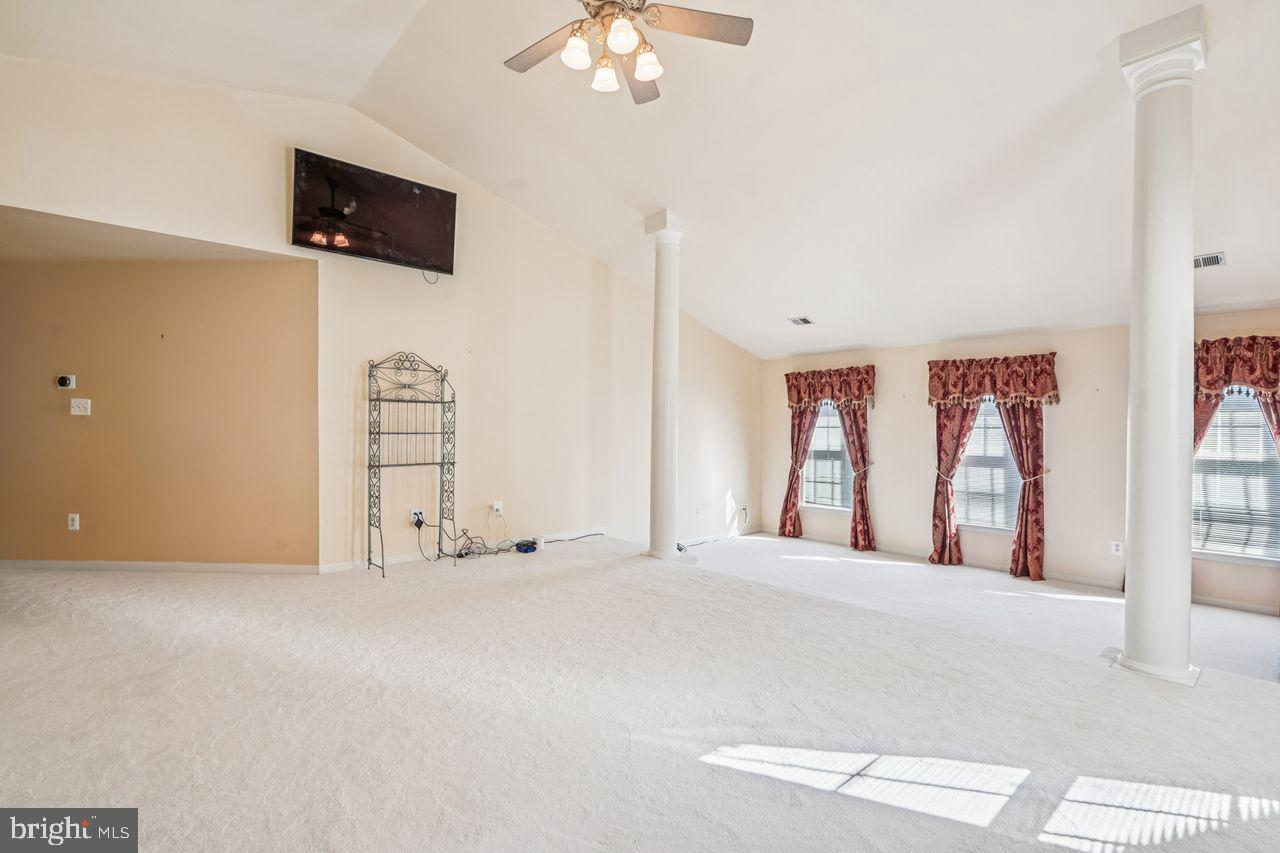 5716 MACINTOSH LOOP, HAYMARKET, Virginia 20169, 4 Bedrooms Bedrooms, ,4 BathroomsBathrooms,Residential,For sale,5716 MACINTOSH LOOP,VAPW2106386 MLS # VAPW2106386