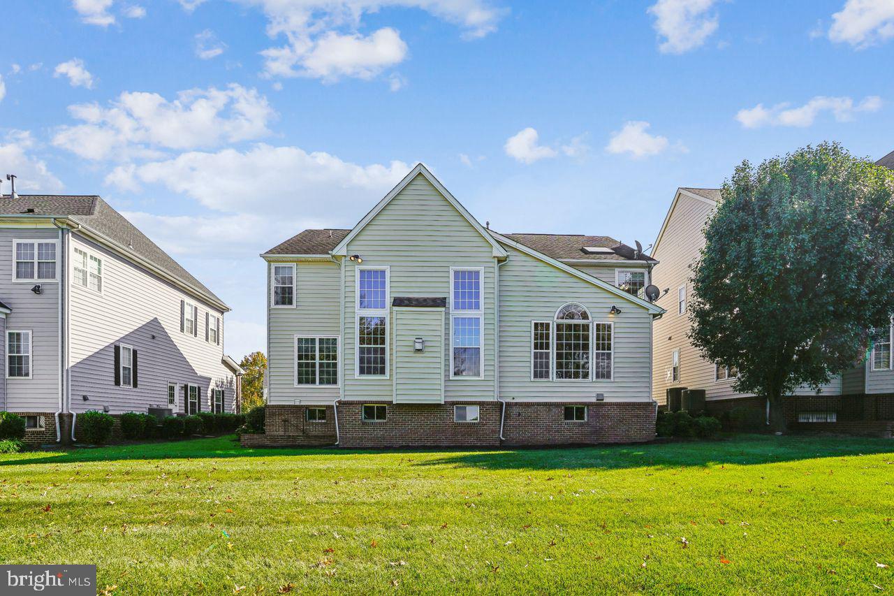 5716 MACINTOSH LOOP, HAYMARKET, Virginia 20169, 4 Bedrooms Bedrooms, ,4 BathroomsBathrooms,Residential,For sale,5716 MACINTOSH LOOP,VAPW2106386 MLS # VAPW2106386