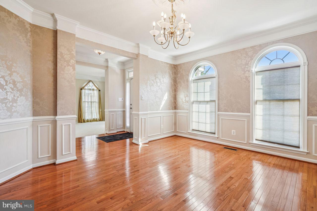 5716 MACINTOSH LOOP, HAYMARKET, Virginia 20169, 4 Bedrooms Bedrooms, ,4 BathroomsBathrooms,Residential,For sale,5716 MACINTOSH LOOP,VAPW2106386 MLS # VAPW2106386