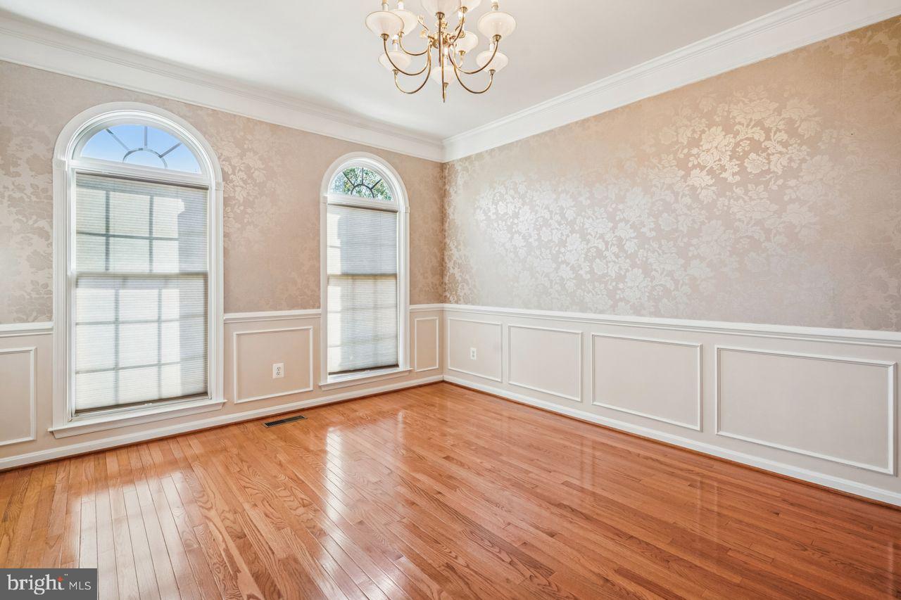 5716 MACINTOSH LOOP, HAYMARKET, Virginia 20169, 4 Bedrooms Bedrooms, ,4 BathroomsBathrooms,Residential,For sale,5716 MACINTOSH LOOP,VAPW2106386 MLS # VAPW2106386