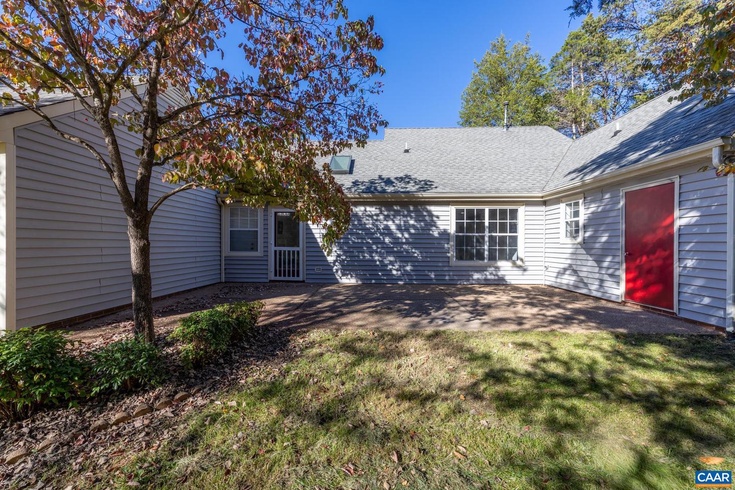 2067 WINTERFIELD CIR, CHARLOTTESVILLE, Virginia 22911, 3 Bedrooms Bedrooms, ,2 BathroomsBathrooms,Residential,For sale,2067 WINTERFIELD CIR,670215 MLS # 670215