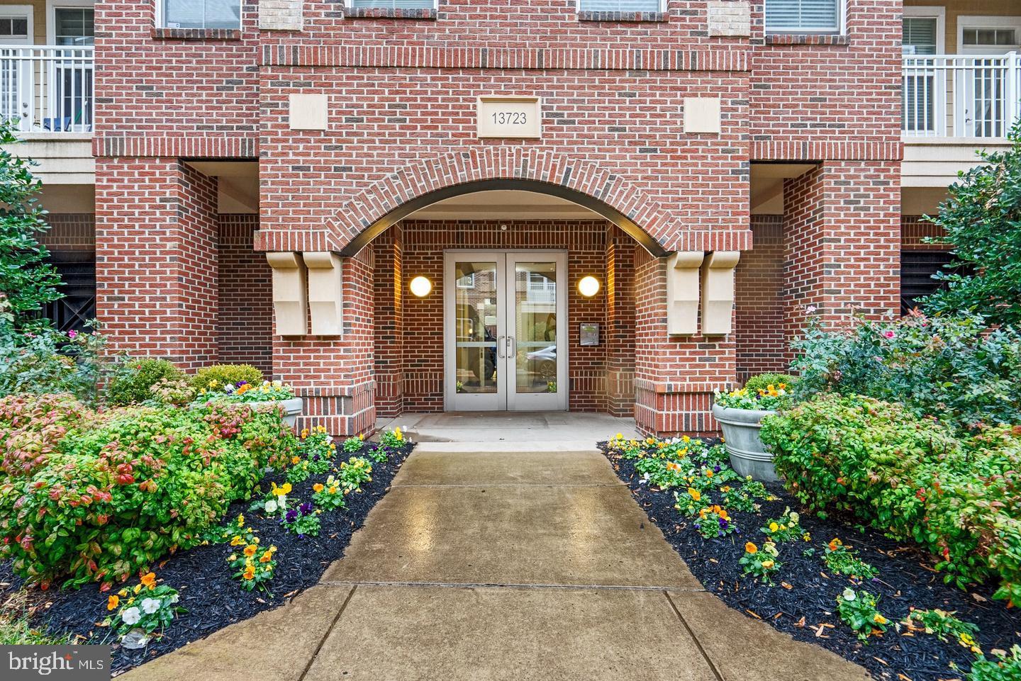 13723 NEIL ARMSTRONG AVE #503, HERNDON, Virginia 20171, 2 Bedrooms Bedrooms, ,2 BathroomsBathrooms,Residential,For sale,13723 NEIL ARMSTRONG AVE #503,VAFX2275358 MLS # VAFX2275358
