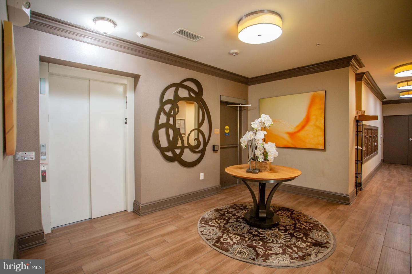13723 NEIL ARMSTRONG AVE #503, HERNDON, Virginia 20171, 2 Bedrooms Bedrooms, ,2 BathroomsBathrooms,Residential,For sale,13723 NEIL ARMSTRONG AVE #503,VAFX2275358 MLS # VAFX2275358