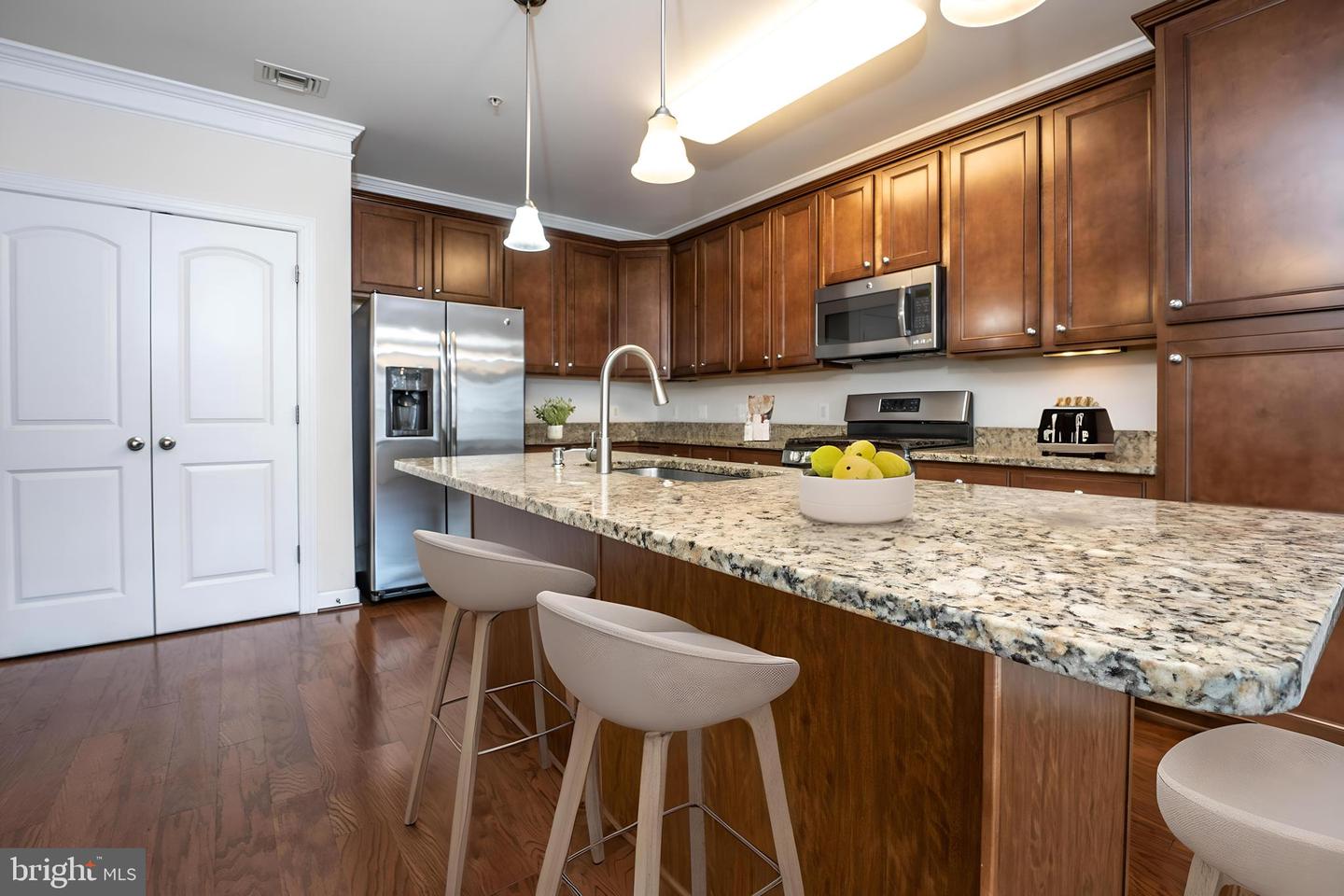 13723 NEIL ARMSTRONG AVE #503, HERNDON, Virginia 20171, 2 Bedrooms Bedrooms, ,2 BathroomsBathrooms,Residential,For sale,13723 NEIL ARMSTRONG AVE #503,VAFX2275358 MLS # VAFX2275358