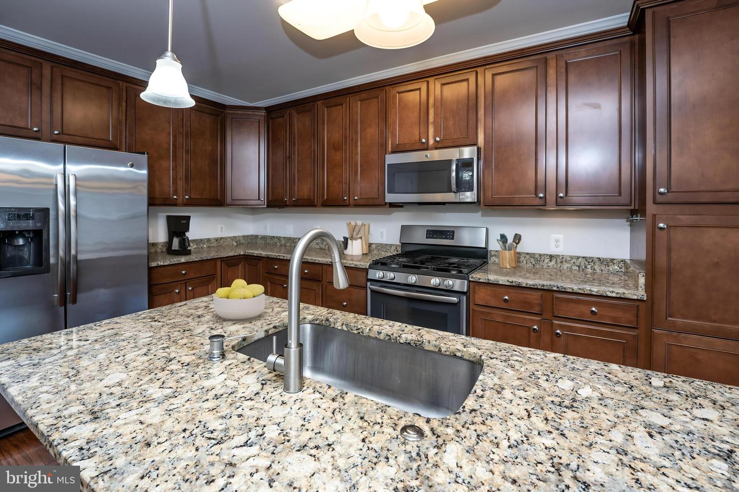 13723 NEIL ARMSTRONG AVE #503, HERNDON, Virginia 20171, 2 Bedrooms Bedrooms, ,2 BathroomsBathrooms,Residential,For sale,13723 NEIL ARMSTRONG AVE #503,VAFX2275358 MLS # VAFX2275358