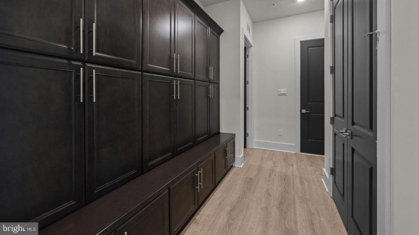 8280 COLLING MANOR CT, ALEXANDRIA, Virginia 22308, 6 Bedrooms Bedrooms, ,6 BathroomsBathrooms,Residential,For sale,8280 COLLING MANOR CT,VAFX2275360 MLS # VAFX2275360