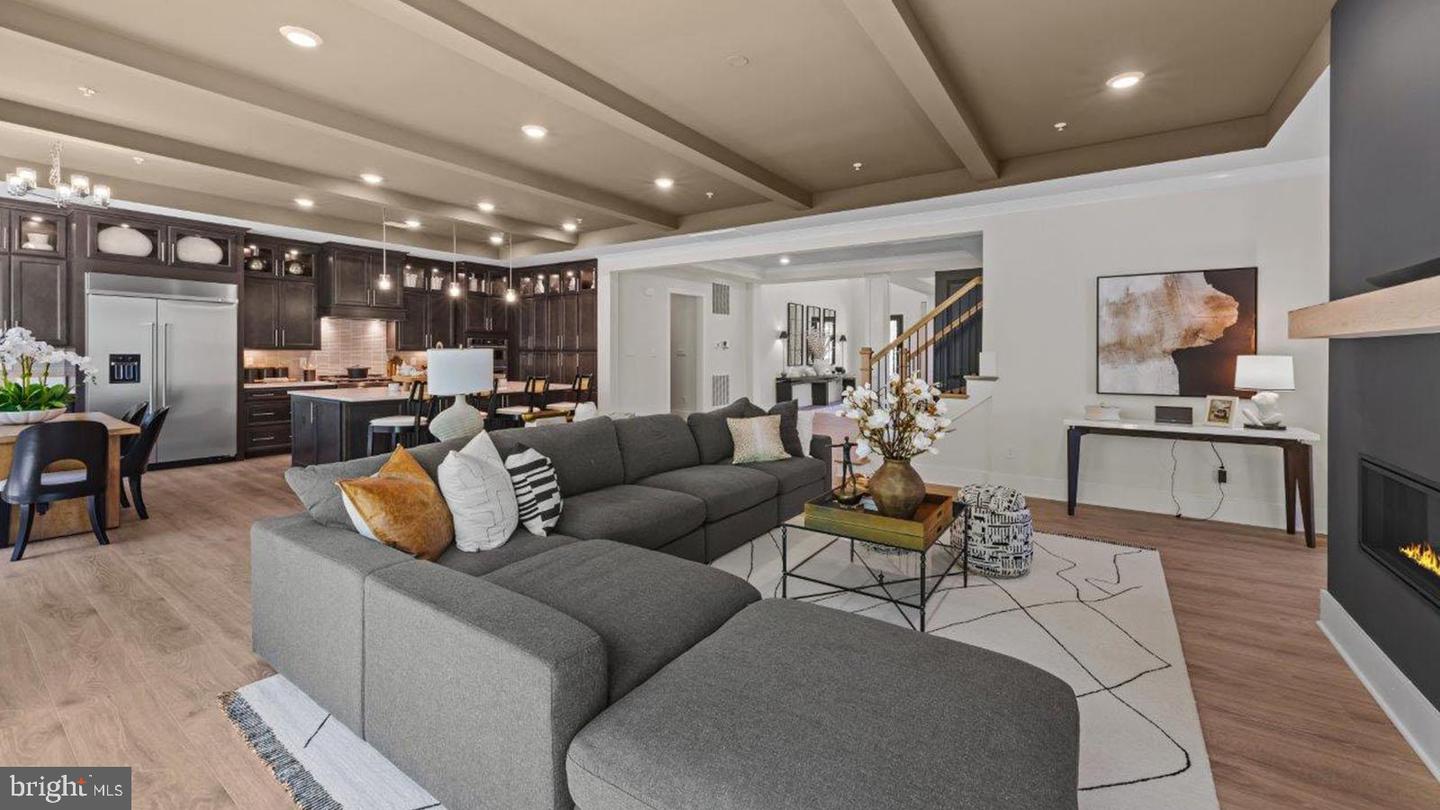 8280 COLLING MANOR CT, ALEXANDRIA, Virginia 22308, 6 Bedrooms Bedrooms, ,6 BathroomsBathrooms,Residential,For sale,8280 COLLING MANOR CT,VAFX2275360 MLS # VAFX2275360