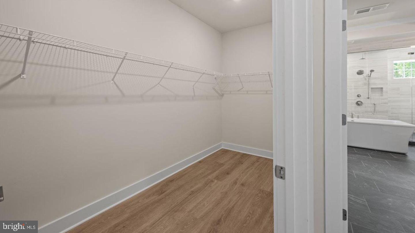 8280 COLLING MANOR CT, ALEXANDRIA, Virginia 22308, 6 Bedrooms Bedrooms, ,6 BathroomsBathrooms,Residential,For sale,8280 COLLING MANOR CT,VAFX2275360 MLS # VAFX2275360