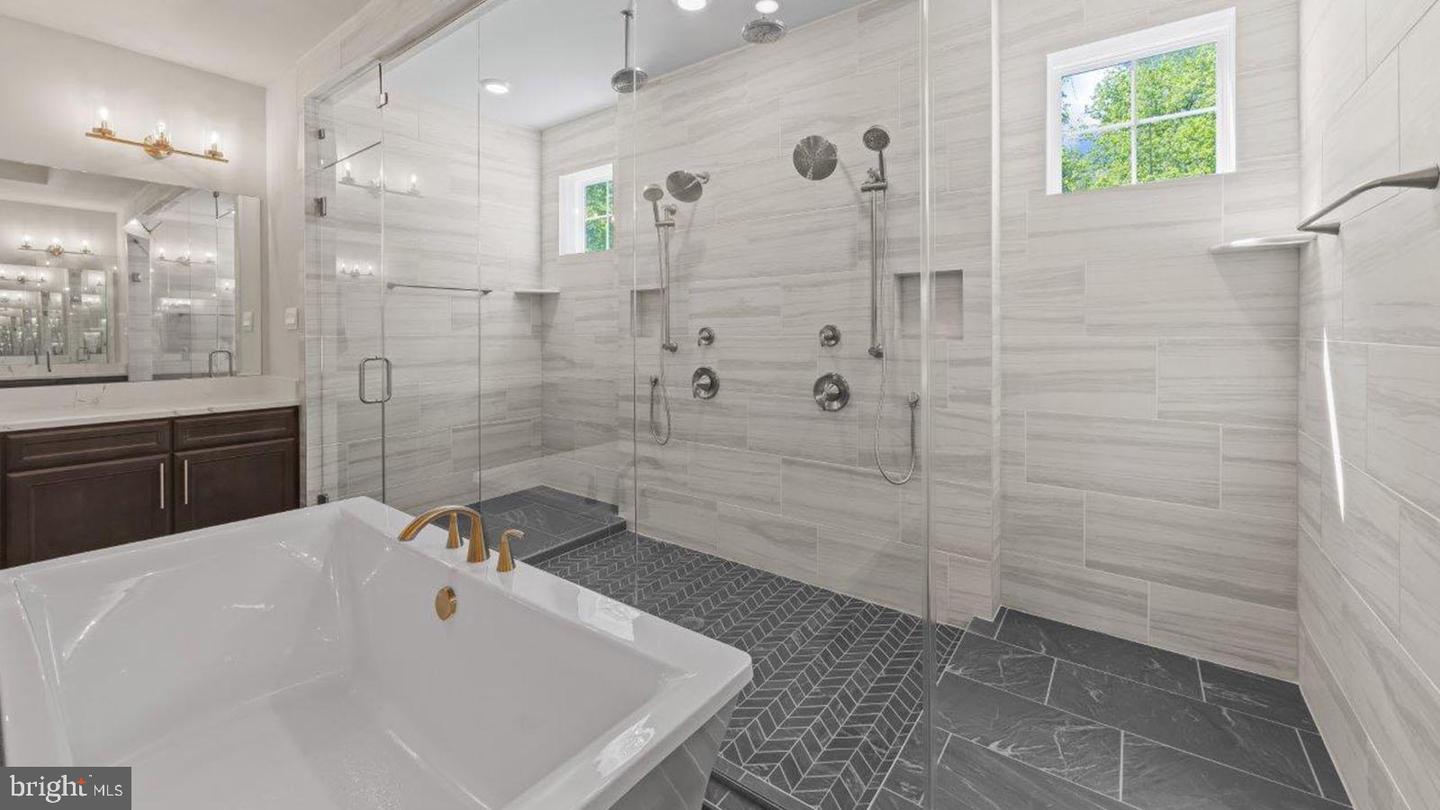 8280 COLLING MANOR CT, ALEXANDRIA, Virginia 22308, 6 Bedrooms Bedrooms, ,6 BathroomsBathrooms,Residential,For sale,8280 COLLING MANOR CT,VAFX2275360 MLS # VAFX2275360