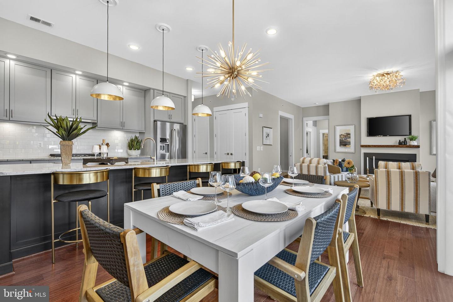 3 STATIONMASTER ST SE #402, LEESBURG, Virginia 20175, 2 Bedrooms Bedrooms, ,2 BathroomsBathrooms,Residential,For sale,3 STATIONMASTER ST SE #402,VALO2109226 MLS # VALO2109226