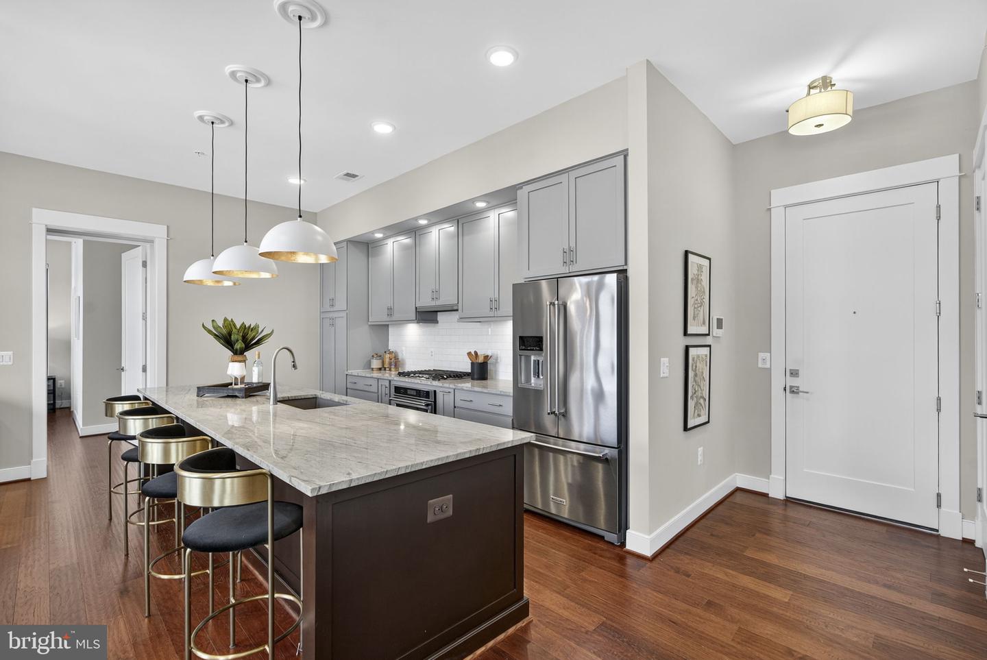 3 STATIONMASTER ST SE #402, LEESBURG, Virginia 20175, 2 Bedrooms Bedrooms, ,2 BathroomsBathrooms,Residential,For sale,3 STATIONMASTER ST SE #402,VALO2109226 MLS # VALO2109226
