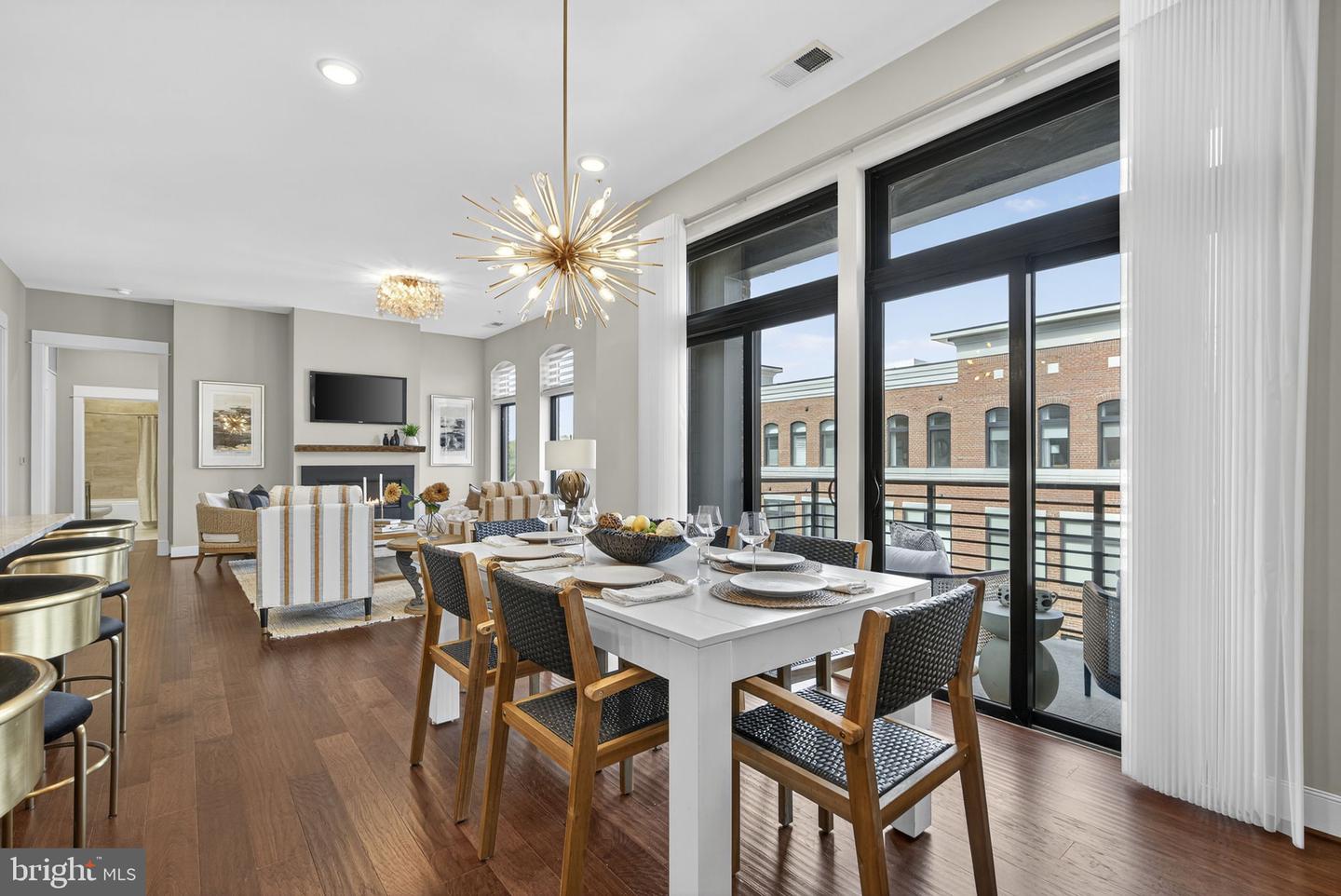 3 STATIONMASTER ST SE #402, LEESBURG, Virginia 20175, 2 Bedrooms Bedrooms, ,2 BathroomsBathrooms,Residential,For sale,3 STATIONMASTER ST SE #402,VALO2109226 MLS # VALO2109226