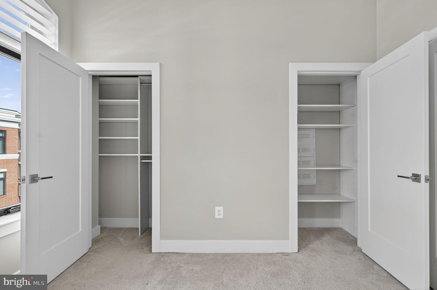 3 STATIONMASTER ST SE #402, LEESBURG, Virginia 20175, 2 Bedrooms Bedrooms, ,2 BathroomsBathrooms,Residential,For sale,3 STATIONMASTER ST SE #402,VALO2109226 MLS # VALO2109226