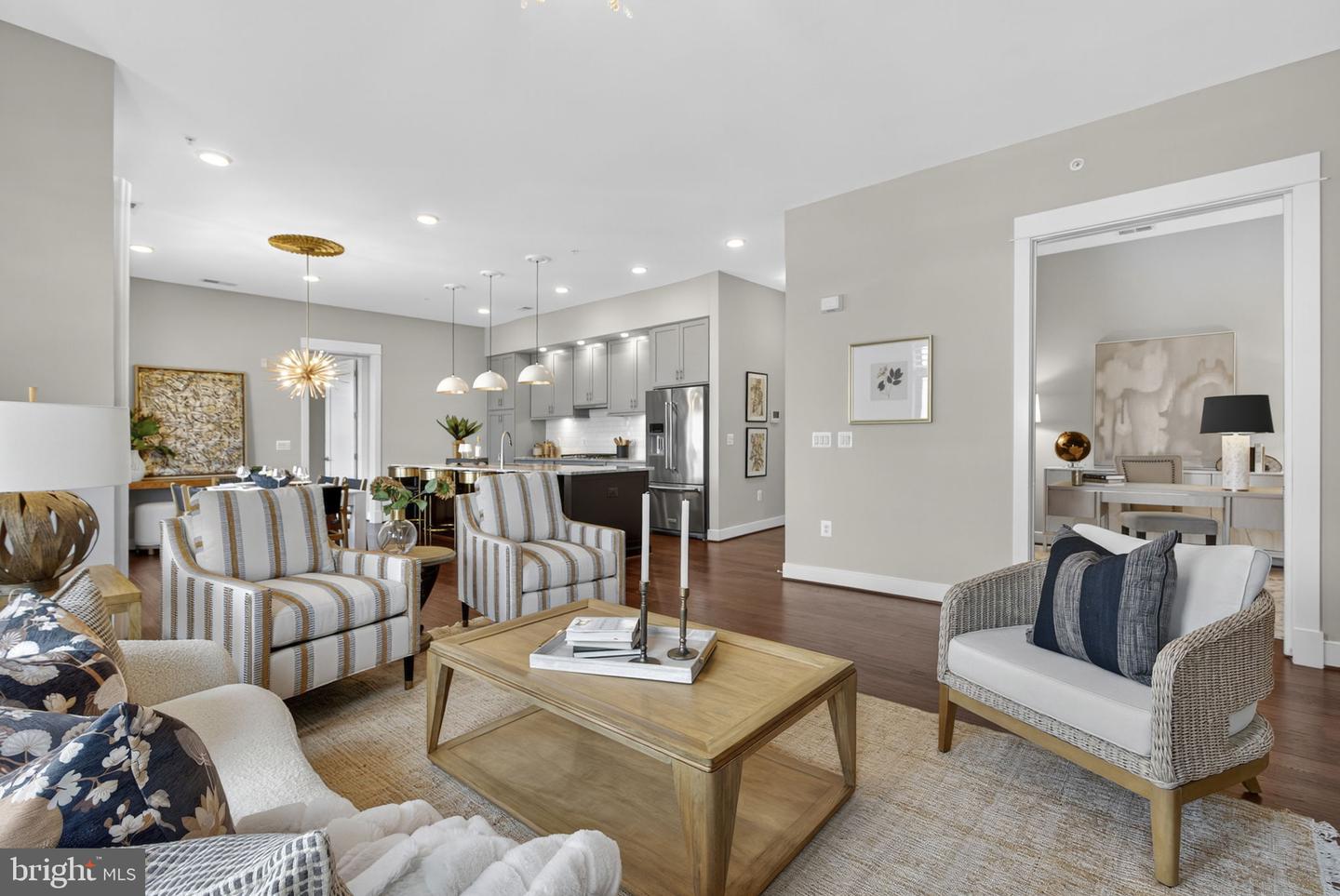 3 STATIONMASTER ST SE #402, LEESBURG, Virginia 20175, 2 Bedrooms Bedrooms, ,2 BathroomsBathrooms,Residential,For sale,3 STATIONMASTER ST SE #402,VALO2109226 MLS # VALO2109226