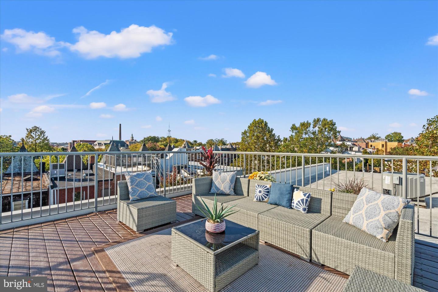 74 ADAMS ST NW #3, WASHINGTON, District Of Columbia 20001, 2 Bedrooms Bedrooms, ,2 BathroomsBathrooms,Residential,For sale,74 ADAMS ST NW #3,DCDC2227750 MLS # DCDC2227750