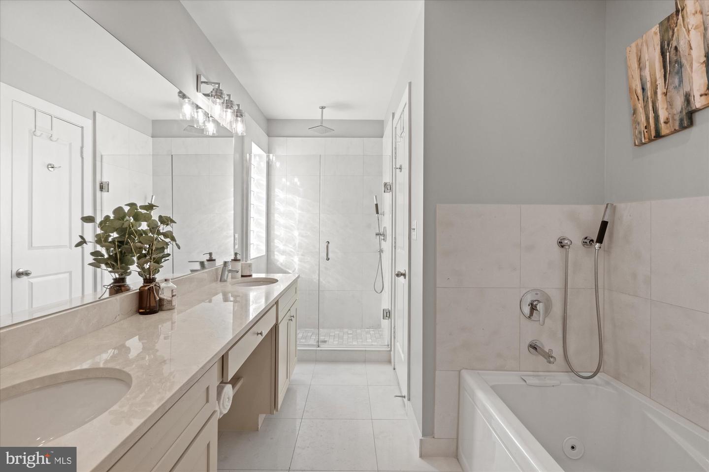 74 ADAMS ST NW #3, WASHINGTON, District Of Columbia 20001, 2 Bedrooms Bedrooms, ,2 BathroomsBathrooms,Residential,For sale,74 ADAMS ST NW #3,DCDC2227750 MLS # DCDC2227750