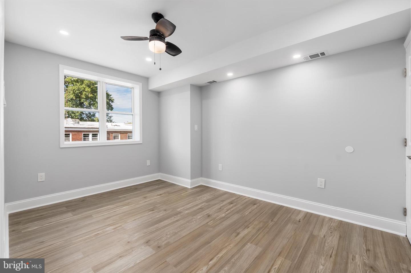1401 18TH PL SE, WASHINGTON, District Of Columbia 20020, 4 Bedrooms Bedrooms, ,2 BathroomsBathrooms,Residential,For sale,1401 18TH PL SE,DCDC2228034 MLS # DCDC2228034