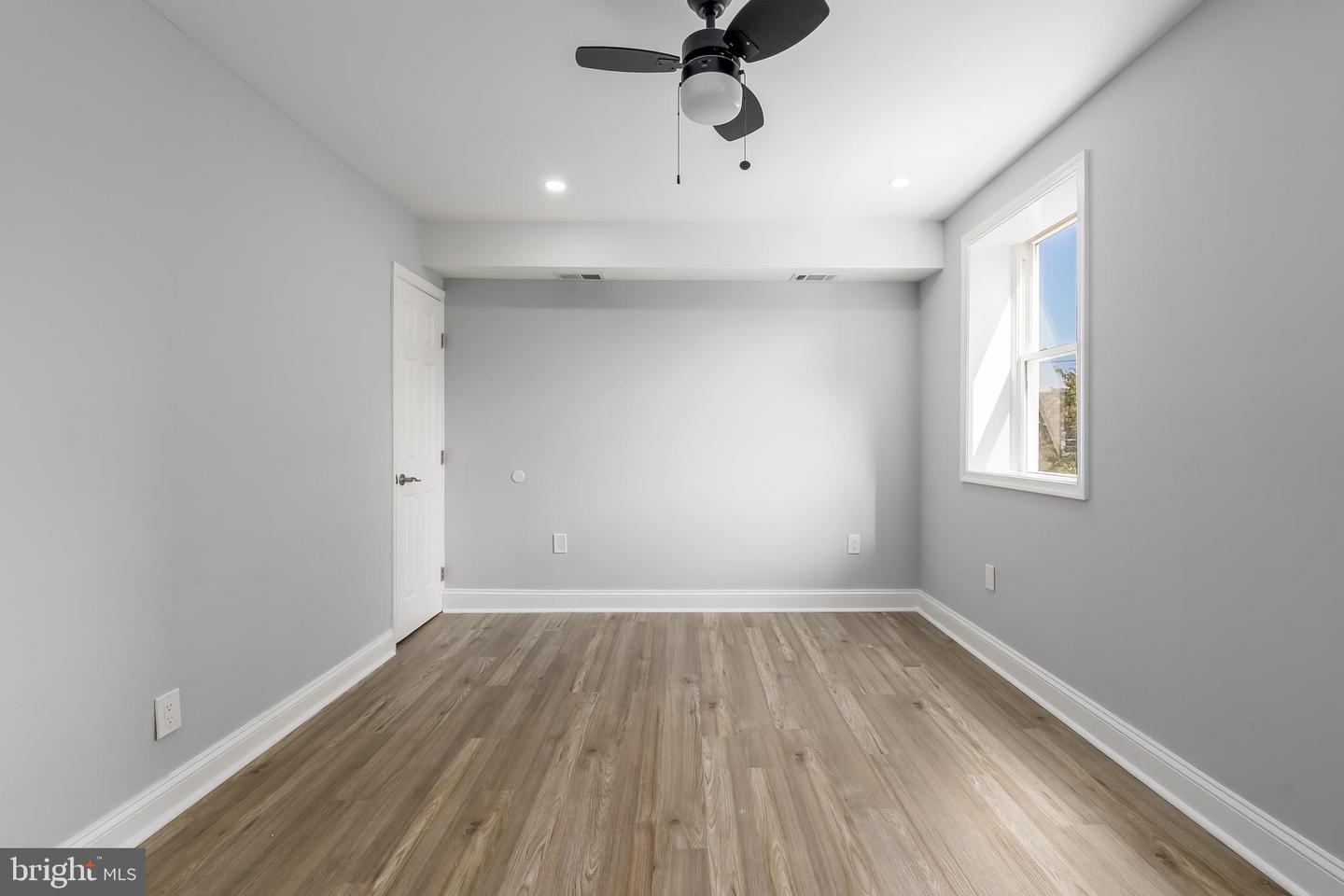 1401 18TH PL SE, WASHINGTON, District Of Columbia 20020, 4 Bedrooms Bedrooms, ,2 BathroomsBathrooms,Residential,For sale,1401 18TH PL SE,DCDC2228034 MLS # DCDC2228034