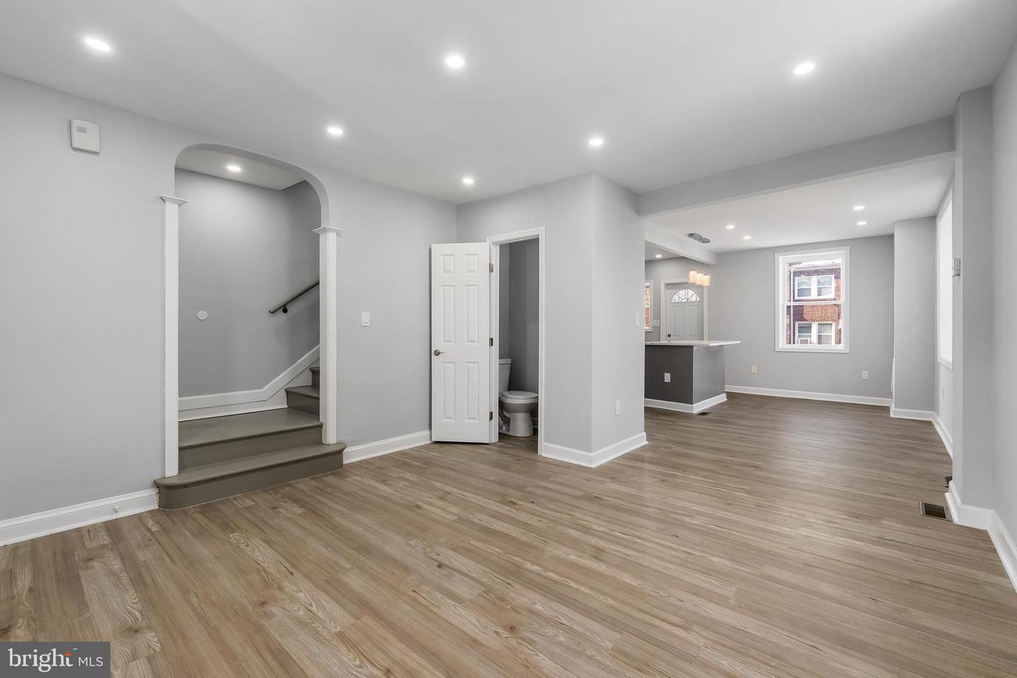 1401 18TH PL SE, WASHINGTON, District Of Columbia 20020, 4 Bedrooms Bedrooms, ,2 BathroomsBathrooms,Residential,For sale,1401 18TH PL SE,DCDC2228034 MLS # DCDC2228034