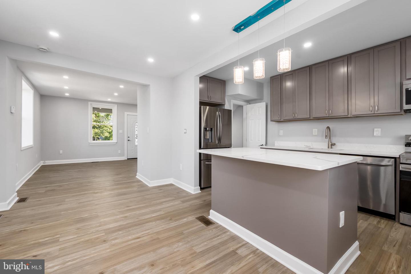 1401 18TH PL SE, WASHINGTON, District Of Columbia 20020, 4 Bedrooms Bedrooms, ,2 BathroomsBathrooms,Residential,For sale,1401 18TH PL SE,DCDC2228034 MLS # DCDC2228034