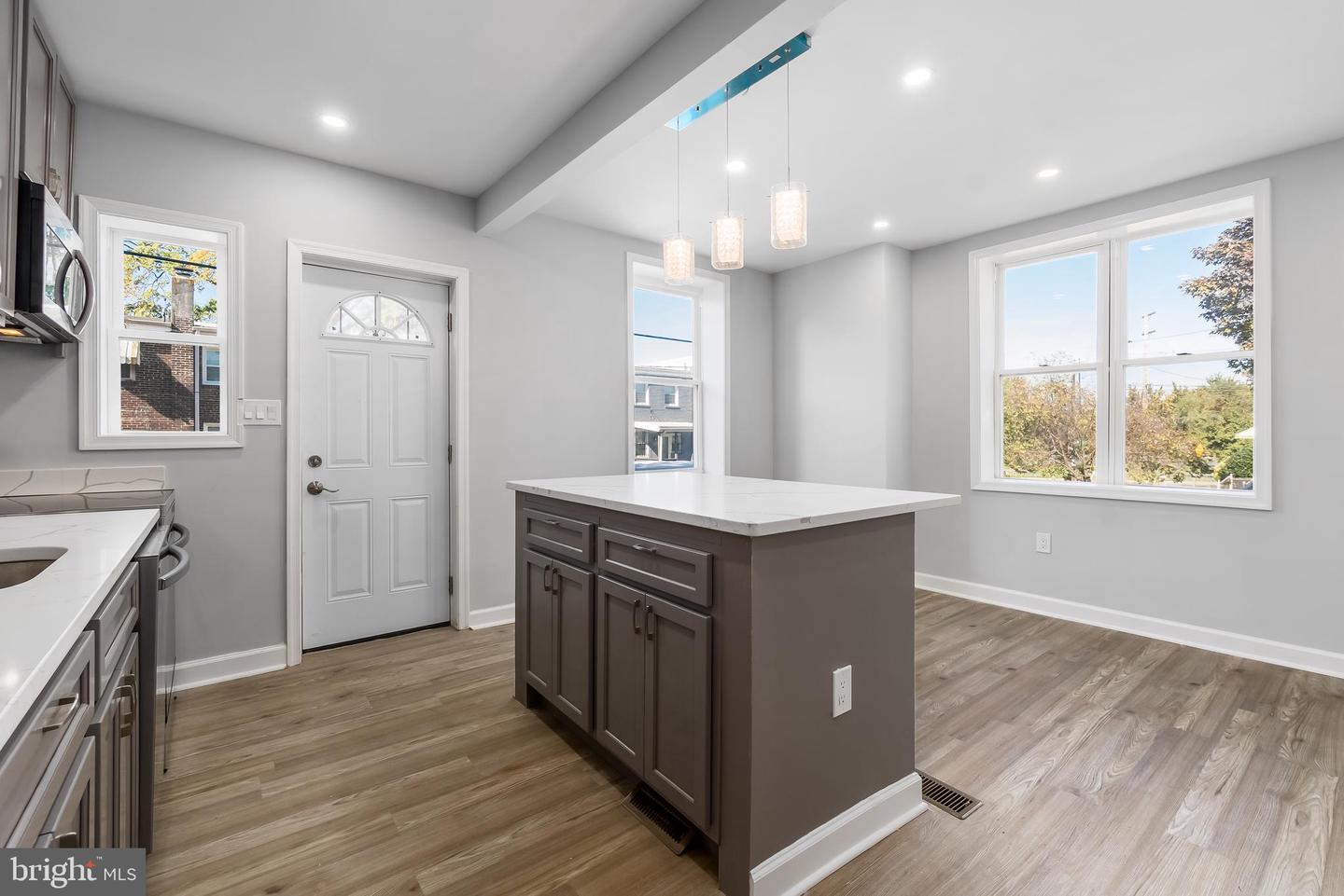1401 18TH PL SE, WASHINGTON, District Of Columbia 20020, 4 Bedrooms Bedrooms, ,2 BathroomsBathrooms,Residential,For sale,1401 18TH PL SE,DCDC2228034 MLS # DCDC2228034