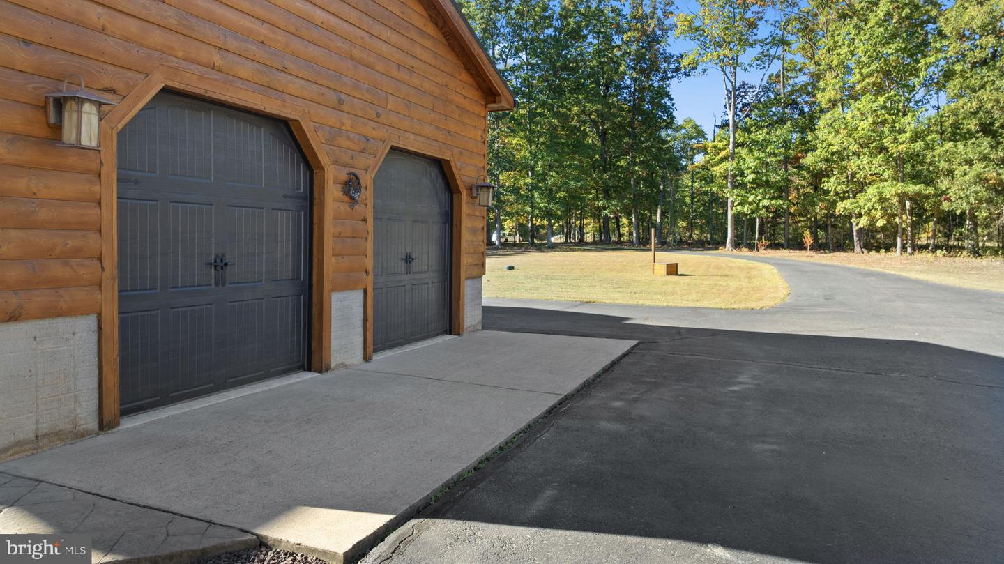 12808 FAULCONERS CT, SPOTSYLVANIA, Virginia 22551, 3 Bedrooms Bedrooms, ,3 BathroomsBathrooms,Residential,For sale,12808 FAULCONERS CT,VASP2036710 MLS # VASP2036710