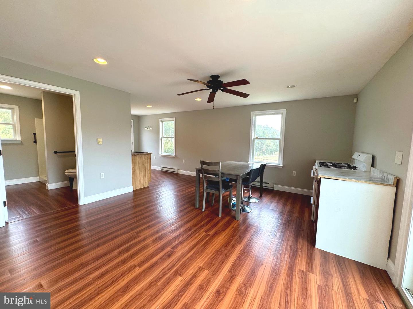 220 SNAPPY LN, WINCHESTER, Virginia 22602, 6 Bedrooms Bedrooms, ,4 BathroomsBathrooms,Residential,For sale,220 SNAPPY LN,VAFV2037326 MLS # VAFV2037326