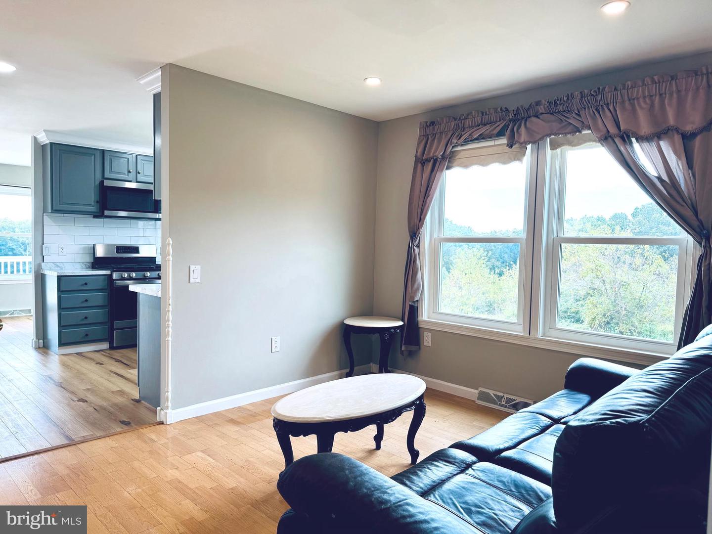 220 SNAPPY LN, WINCHESTER, Virginia 22602, 6 Bedrooms Bedrooms, ,4 BathroomsBathrooms,Residential,For sale,220 SNAPPY LN,VAFV2037326 MLS # VAFV2037326