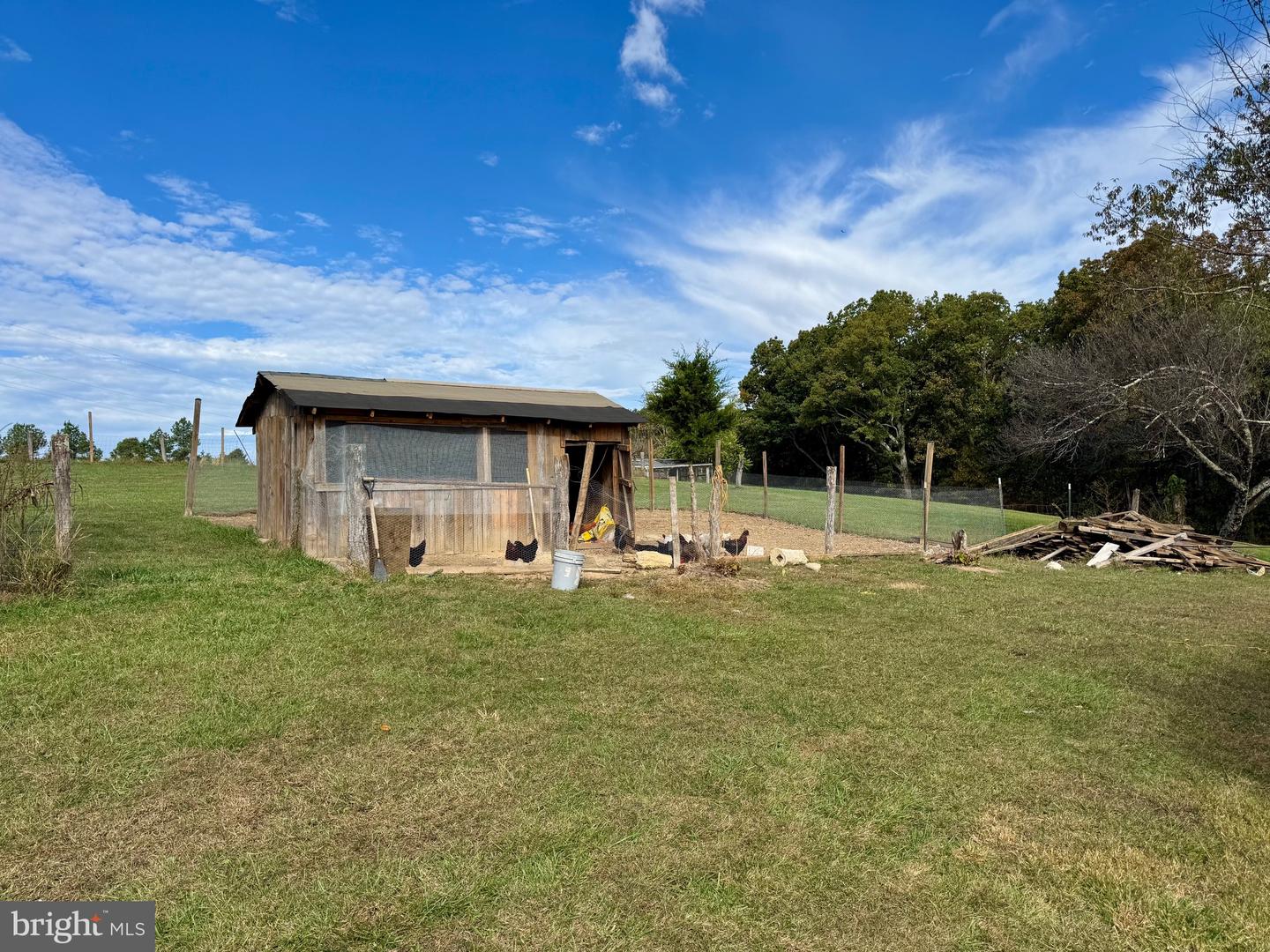 220 SNAPPY LN, WINCHESTER, Virginia 22602, 6 Bedrooms Bedrooms, ,4 BathroomsBathrooms,Residential,For sale,220 SNAPPY LN,VAFV2037326 MLS # VAFV2037326