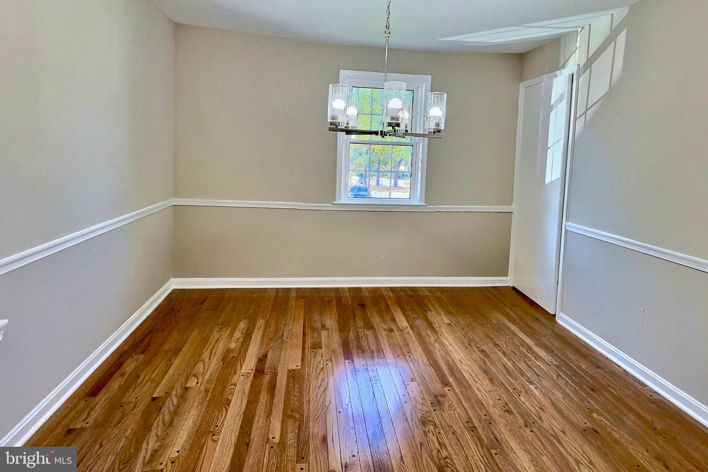 11 S ABINGDON ST, ARLINGTON, Virginia 22204, 3 Bedrooms Bedrooms, ,3 BathroomsBathrooms,Residential,For sale,11 S ABINGDON ST,VAAR2064894 MLS # VAAR2064894