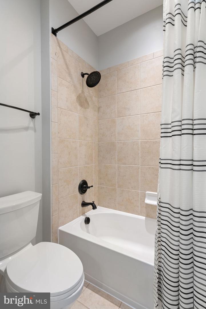 2164 POTOMAC RIVER BLVD, DUMFRIES, Virginia 22026, 7 Bedrooms Bedrooms, ,6 BathroomsBathrooms,Residential,For sale,2164 POTOMAC RIVER BLVD,VAPW2105990 MLS # VAPW2105990