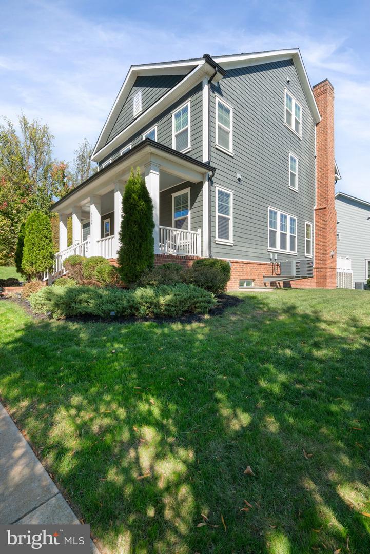 2164 POTOMAC RIVER BLVD, DUMFRIES, Virginia 22026, 7 Bedrooms Bedrooms, ,6 BathroomsBathrooms,Residential,For sale,2164 POTOMAC RIVER BLVD,VAPW2105990 MLS # VAPW2105990