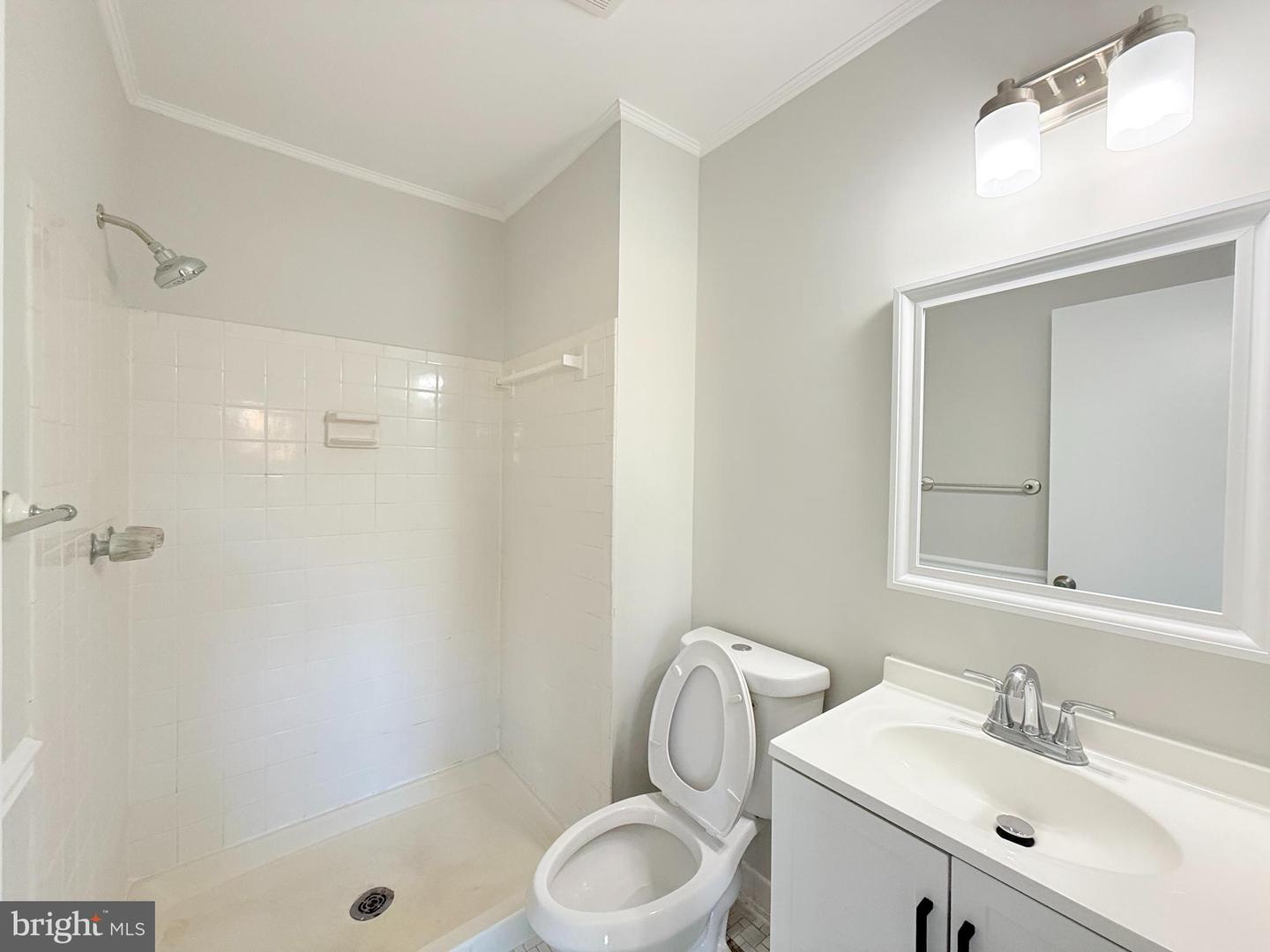 8219 DOCTOR CRAIK CT, ALEXANDRIA, Virginia 22306, 3 Bedrooms Bedrooms, ,3 BathroomsBathrooms,Residential,For sale,8219 DOCTOR CRAIK CT,VAFX2275002 MLS # VAFX2275002