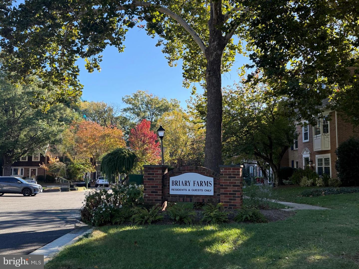 8219 DOCTOR CRAIK CT, ALEXANDRIA, Virginia 22306, 3 Bedrooms Bedrooms, ,3 BathroomsBathrooms,Residential,For sale,8219 DOCTOR CRAIK CT,VAFX2275002 MLS # VAFX2275002