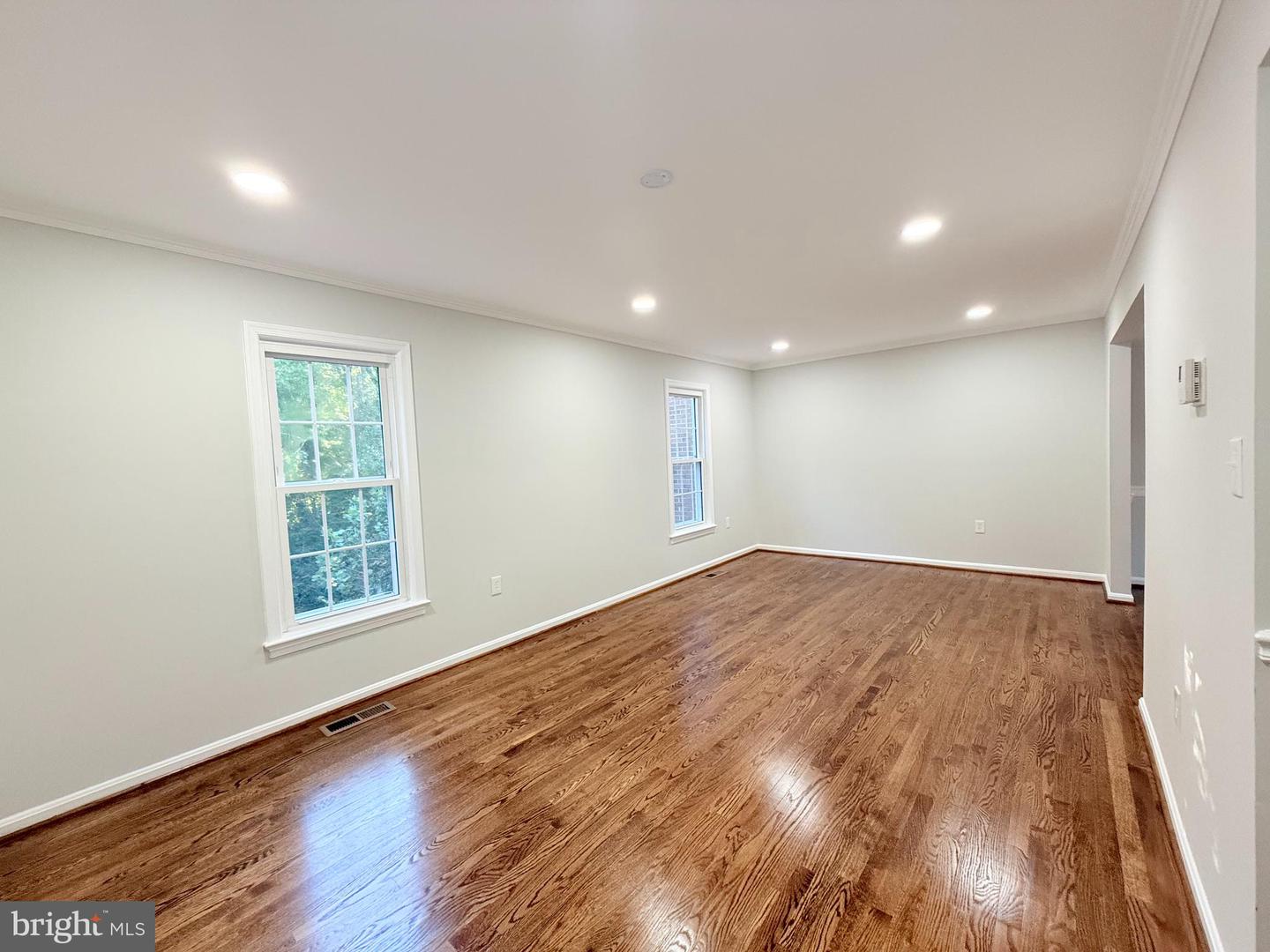 8219 DOCTOR CRAIK CT, ALEXANDRIA, Virginia 22306, 3 Bedrooms Bedrooms, ,3 BathroomsBathrooms,Residential,For sale,8219 DOCTOR CRAIK CT,VAFX2275002 MLS # VAFX2275002