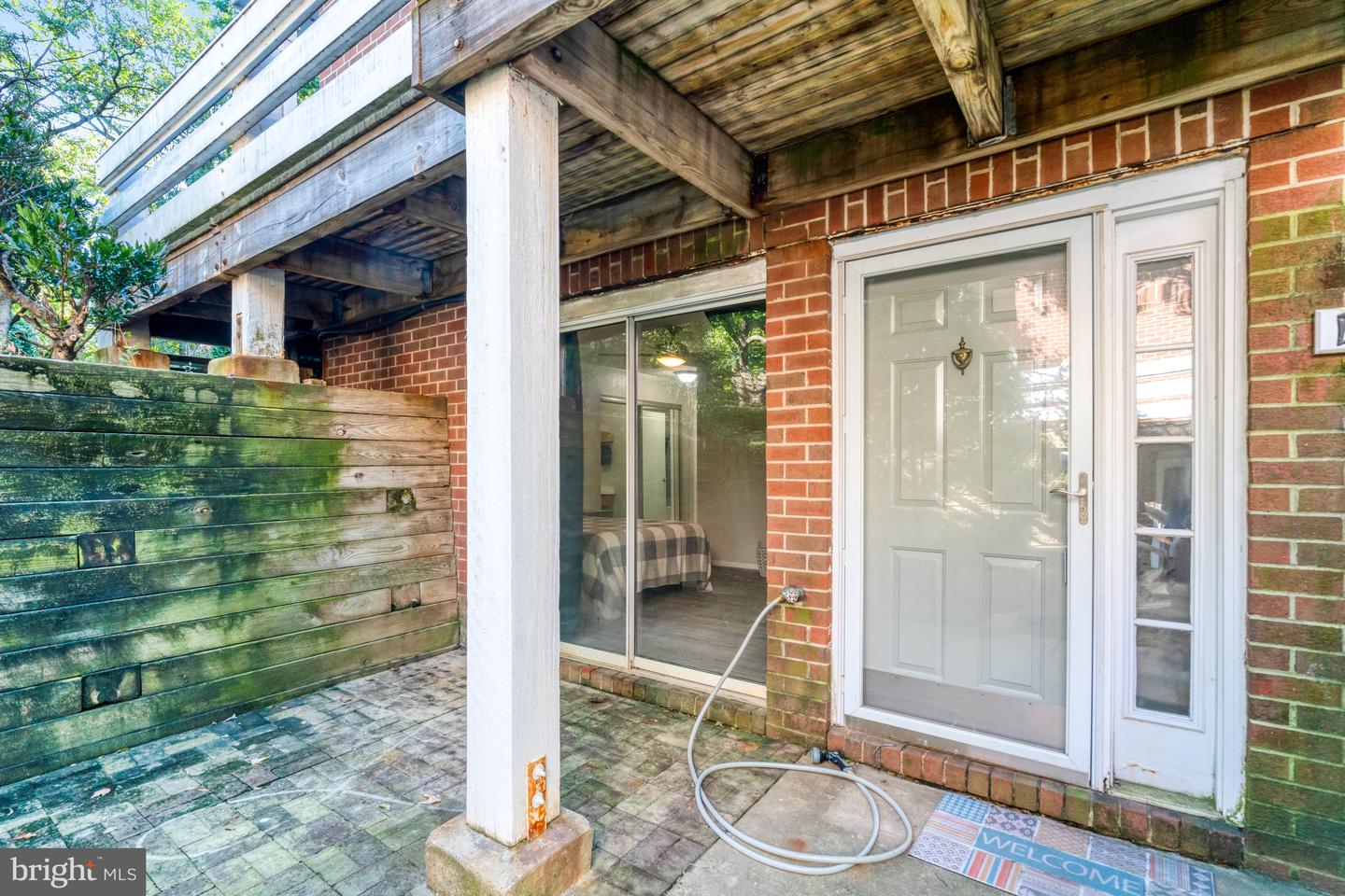 7598-L LAKESIDE VILLAGE DR #L, FALLS CHURCH, Virginia 22042, 1 Bedroom Bedrooms, 5 Rooms Rooms,1 BathroomBathrooms,Residential,For sale,7598-L LAKESIDE VILLAGE DR #L,VAFX2275300 MLS # VAFX2275300