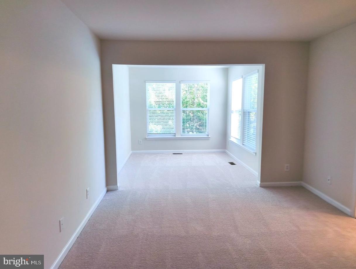22520 HIGHCROFT TER, BRAMBLETON, Virginia 20148, 3 Bedrooms Bedrooms, ,3 BathroomsBathrooms,Residential,For sale,22520 HIGHCROFT TER,VALO2109326 MLS # VALO2109326