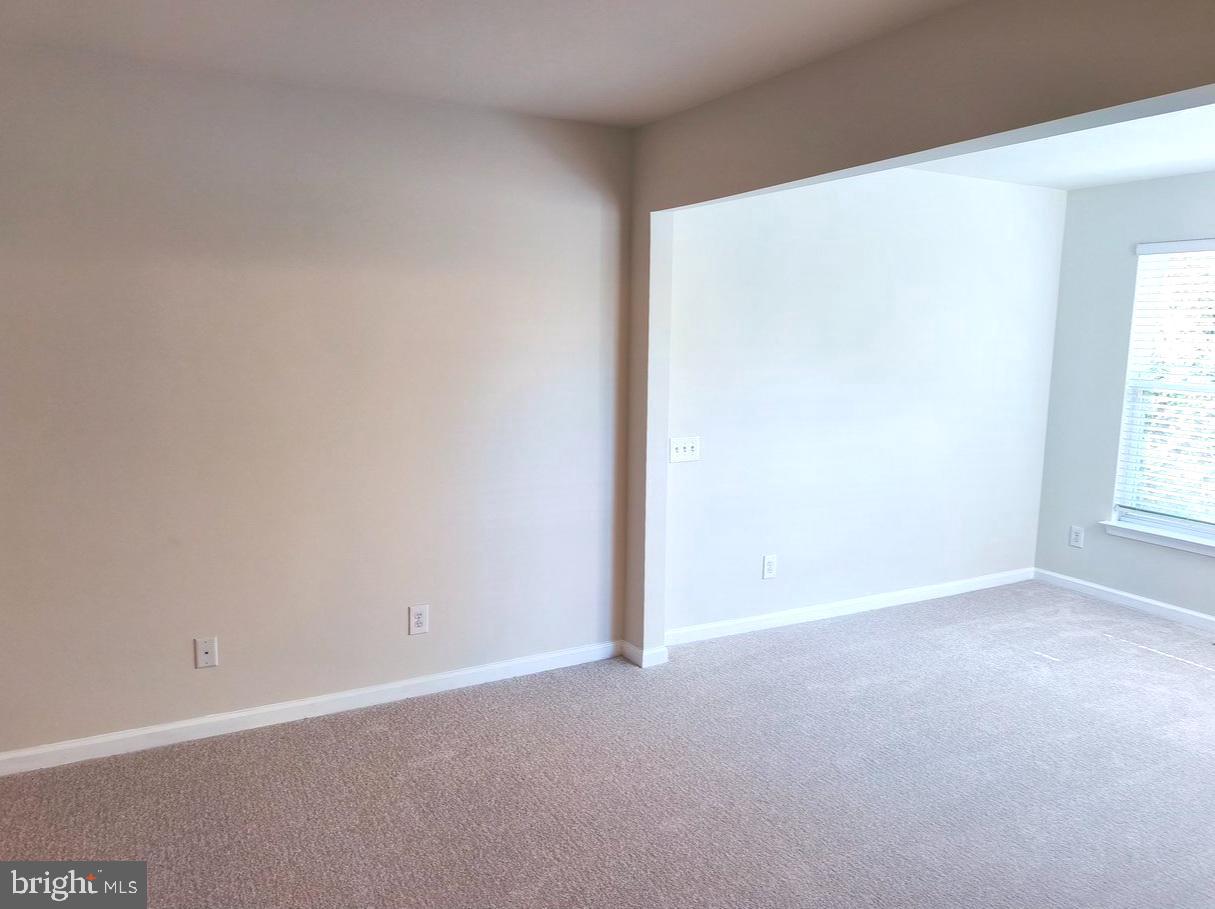 22520 HIGHCROFT TER, BRAMBLETON, Virginia 20148, 3 Bedrooms Bedrooms, ,3 BathroomsBathrooms,Residential,For sale,22520 HIGHCROFT TER,VALO2109326 MLS # VALO2109326