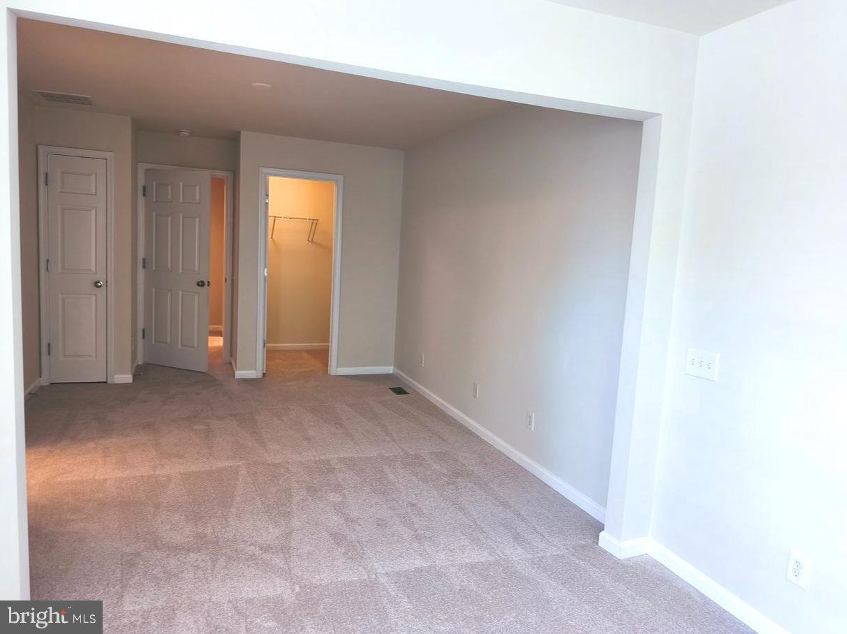 22520 HIGHCROFT TER, BRAMBLETON, Virginia 20148, 3 Bedrooms Bedrooms, ,3 BathroomsBathrooms,Residential,For sale,22520 HIGHCROFT TER,VALO2109326 MLS # VALO2109326