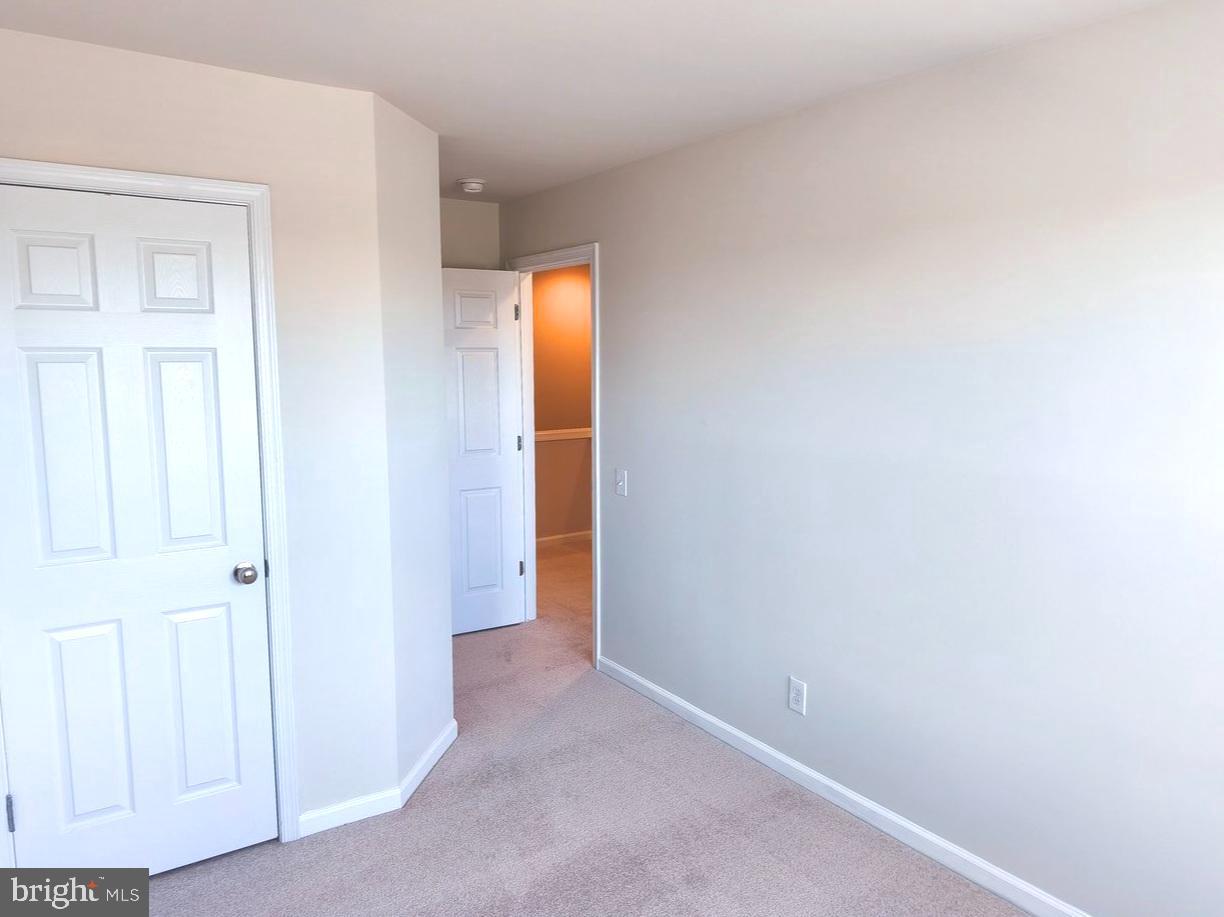 22520 HIGHCROFT TER, BRAMBLETON, Virginia 20148, 3 Bedrooms Bedrooms, ,3 BathroomsBathrooms,Residential,For sale,22520 HIGHCROFT TER,VALO2109326 MLS # VALO2109326