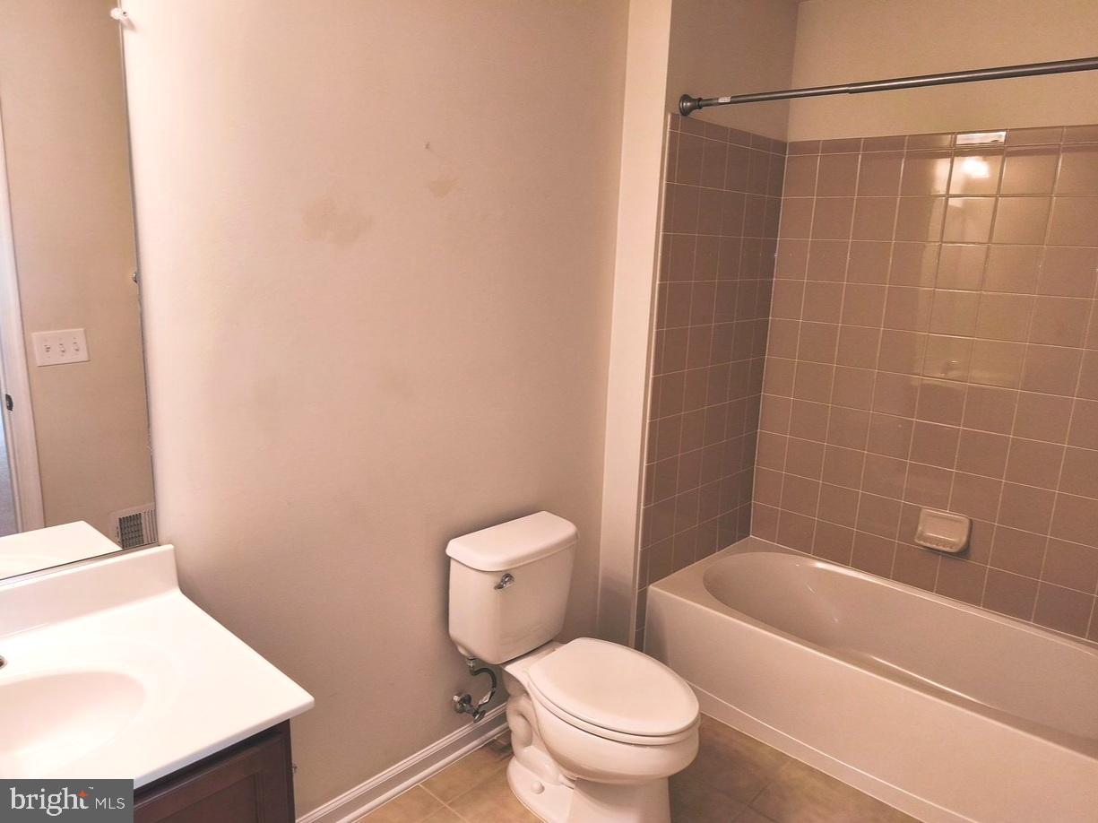 22520 HIGHCROFT TER, BRAMBLETON, Virginia 20148, 3 Bedrooms Bedrooms, ,3 BathroomsBathrooms,Residential,For sale,22520 HIGHCROFT TER,VALO2109326 MLS # VALO2109326