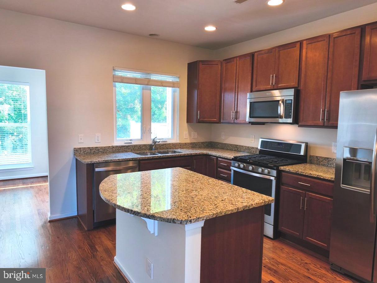 22520 HIGHCROFT TER, BRAMBLETON, Virginia 20148, 3 Bedrooms Bedrooms, ,3 BathroomsBathrooms,Residential,For sale,22520 HIGHCROFT TER,VALO2109326 MLS # VALO2109326
