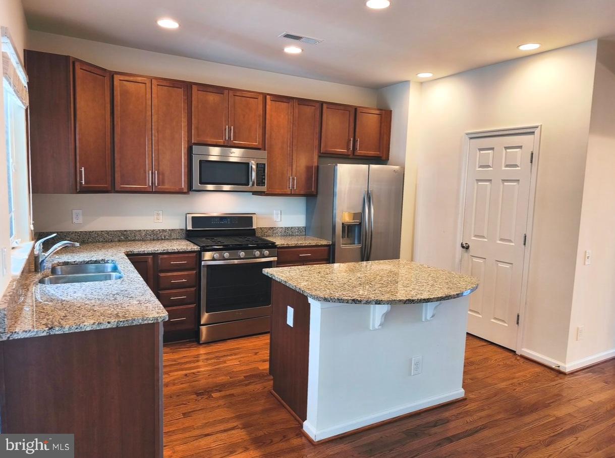 22520 HIGHCROFT TER, BRAMBLETON, Virginia 20148, 3 Bedrooms Bedrooms, ,3 BathroomsBathrooms,Residential,For sale,22520 HIGHCROFT TER,VALO2109326 MLS # VALO2109326
