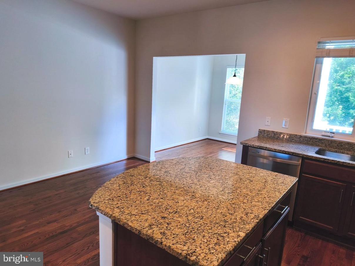 22520 HIGHCROFT TER, BRAMBLETON, Virginia 20148, 3 Bedrooms Bedrooms, ,3 BathroomsBathrooms,Residential,For sale,22520 HIGHCROFT TER,VALO2109326 MLS # VALO2109326