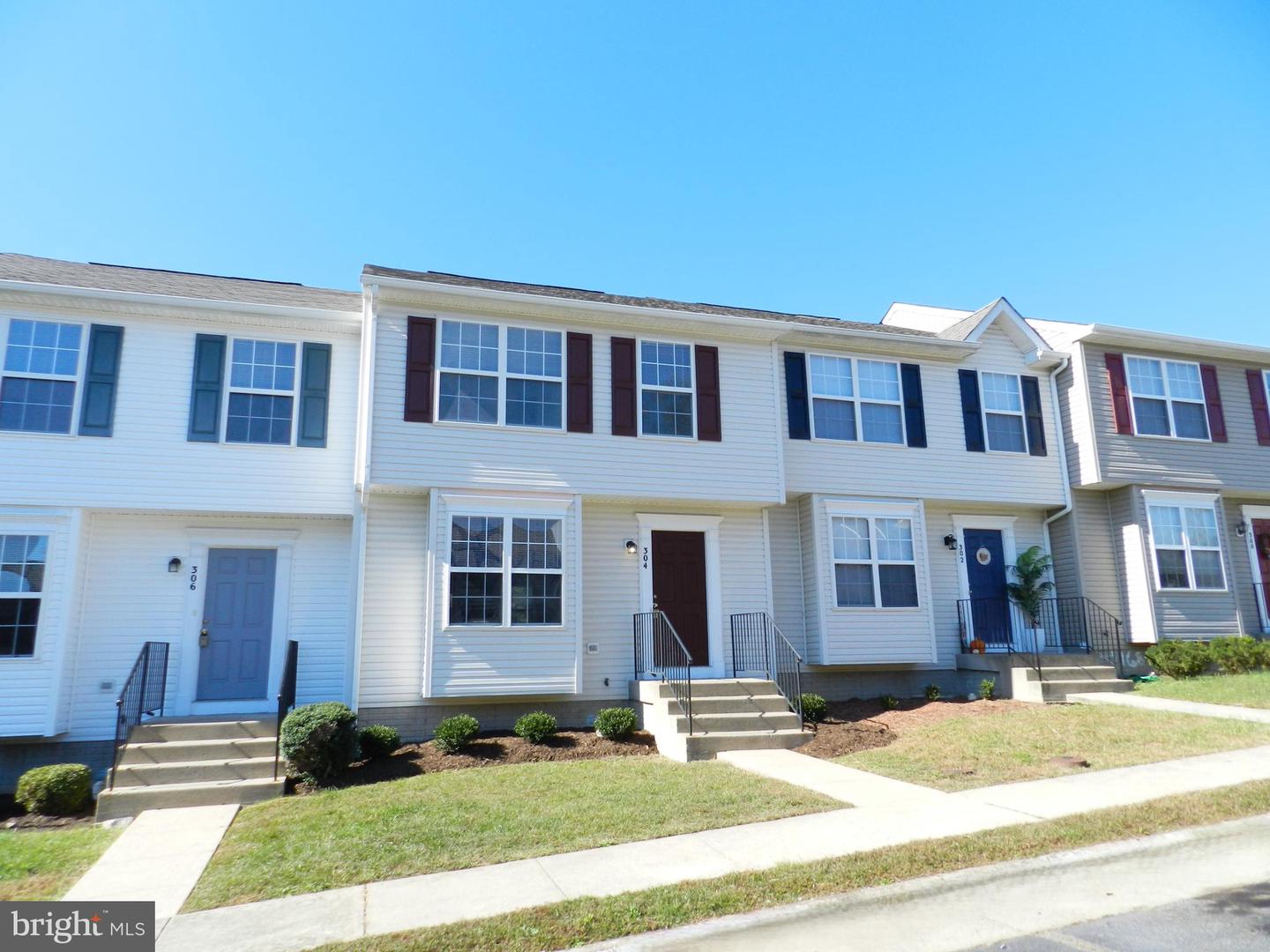 304 MERRILL CT, STAFFORD, Virginia 22554, 3 Bedrooms Bedrooms, ,2 BathroomsBathrooms,Residential,For sale,304 MERRILL CT,VAST2043658 MLS # VAST2043658