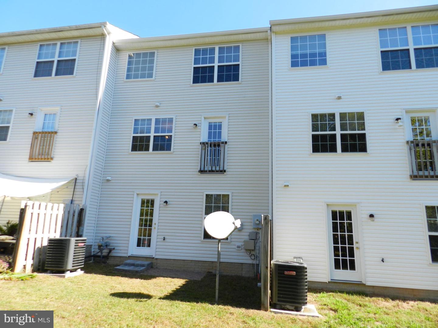 304 MERRILL CT, STAFFORD, Virginia 22554, 3 Bedrooms Bedrooms, ,2 BathroomsBathrooms,Residential,For sale,304 MERRILL CT,VAST2043658 MLS # VAST2043658