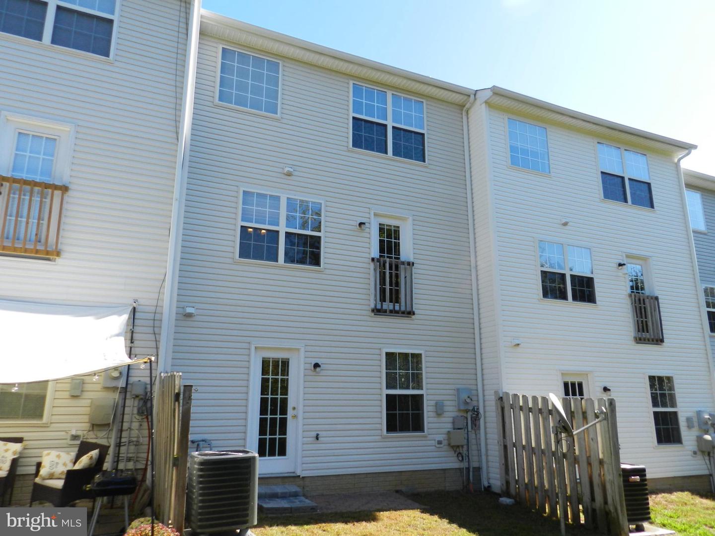 304 MERRILL CT, STAFFORD, Virginia 22554, 3 Bedrooms Bedrooms, ,2 BathroomsBathrooms,Residential,For sale,304 MERRILL CT,VAST2043658 MLS # VAST2043658