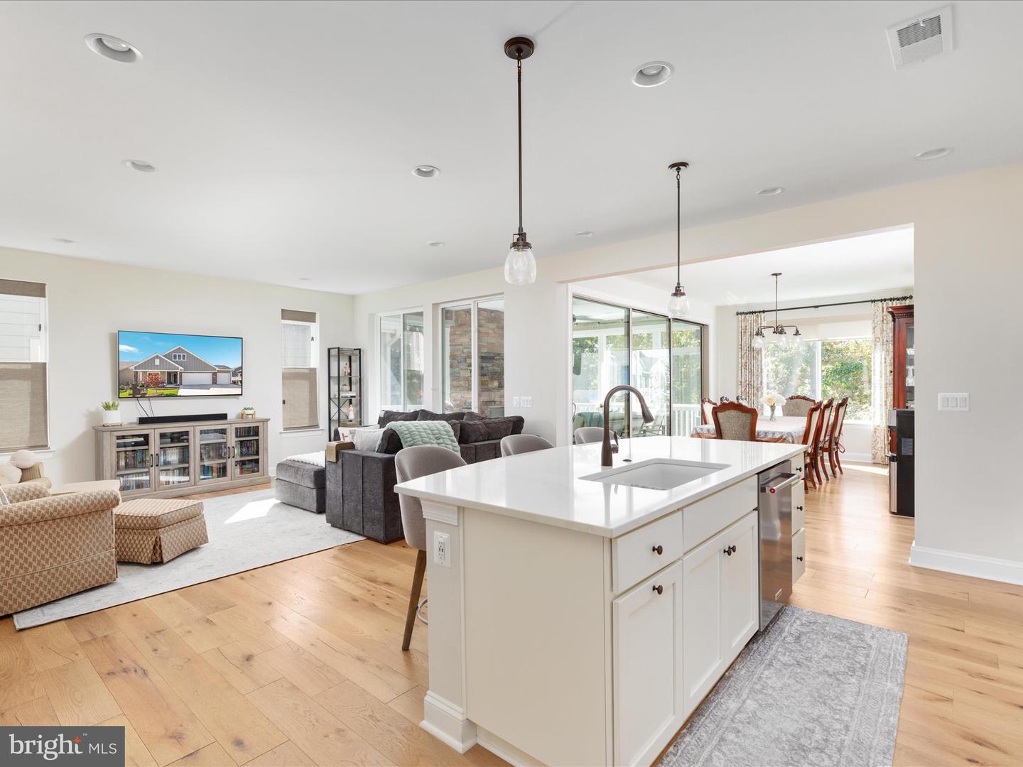 144 COWBIRD ST, LAKE FREDERICK, Virginia 22630, 4 Bedrooms Bedrooms, ,4 BathroomsBathrooms,Residential,For sale,144 COWBIRD ST,VAFV2037546 MLS # VAFV2037546